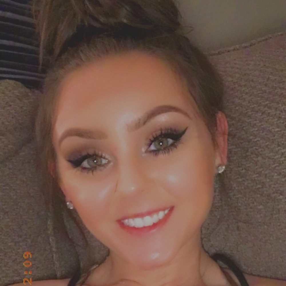 Meet your Posher, Lauren